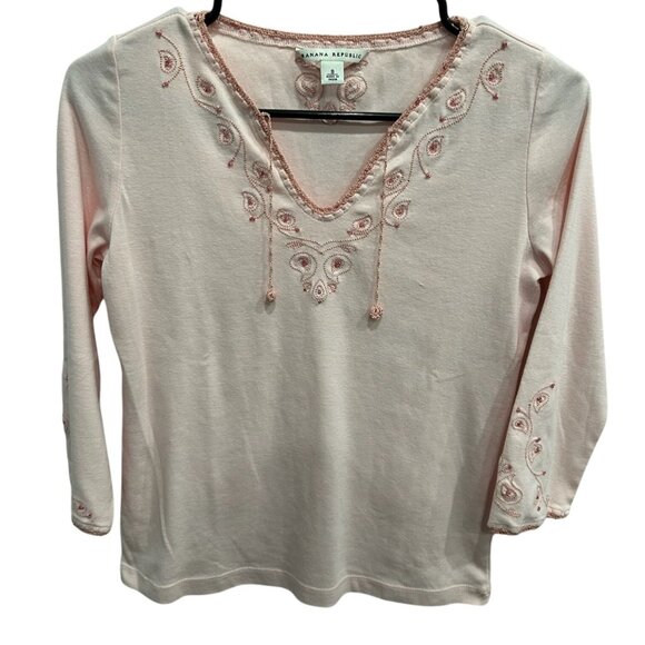 Banana Republic Womens Embroidered Knit Top V-Neck 3/4 Sleeve Pink Sz Small - Picture 1 of 9
